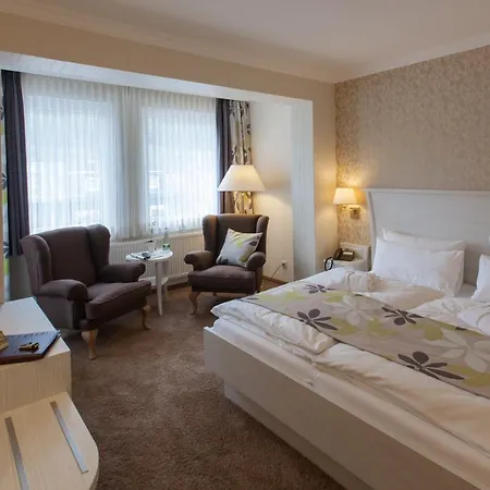 Готель Garni Fuerst Von Waldeck 3*