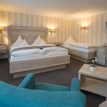 Готель Garni Fuerst Von Waldeck 3*