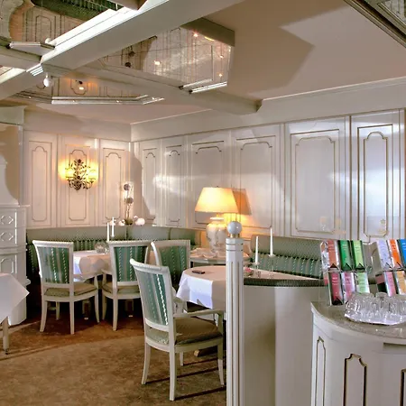 Готель Garni Fuerst Von Waldeck 3*