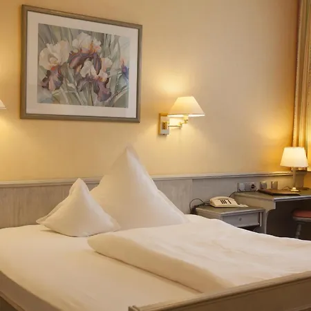 Garni Fuerst Von Waldeck Hotel 3*