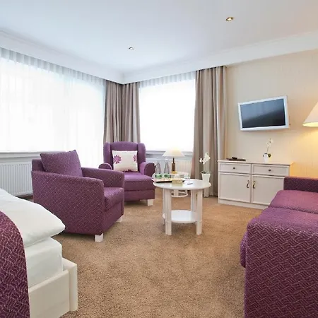 Готель Garni Fuerst Von Waldeck 3*