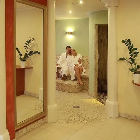 Готель Garni Fuerst Von Waldeck 3*