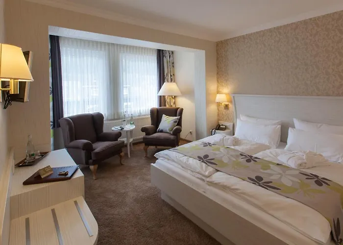 Hotel Garni Fuerst Von Waldeck 3*