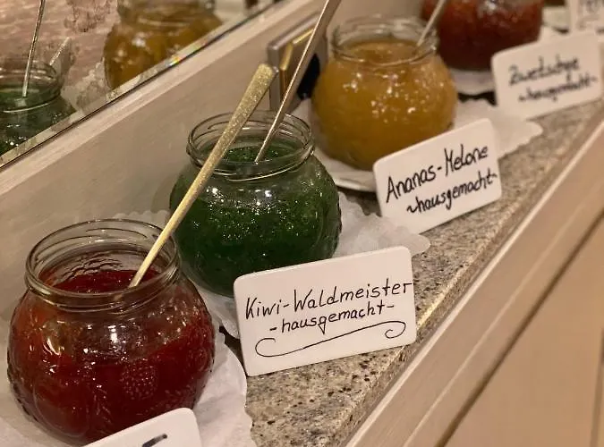 호텔 Garni Fuerst Von Waldeck 3*